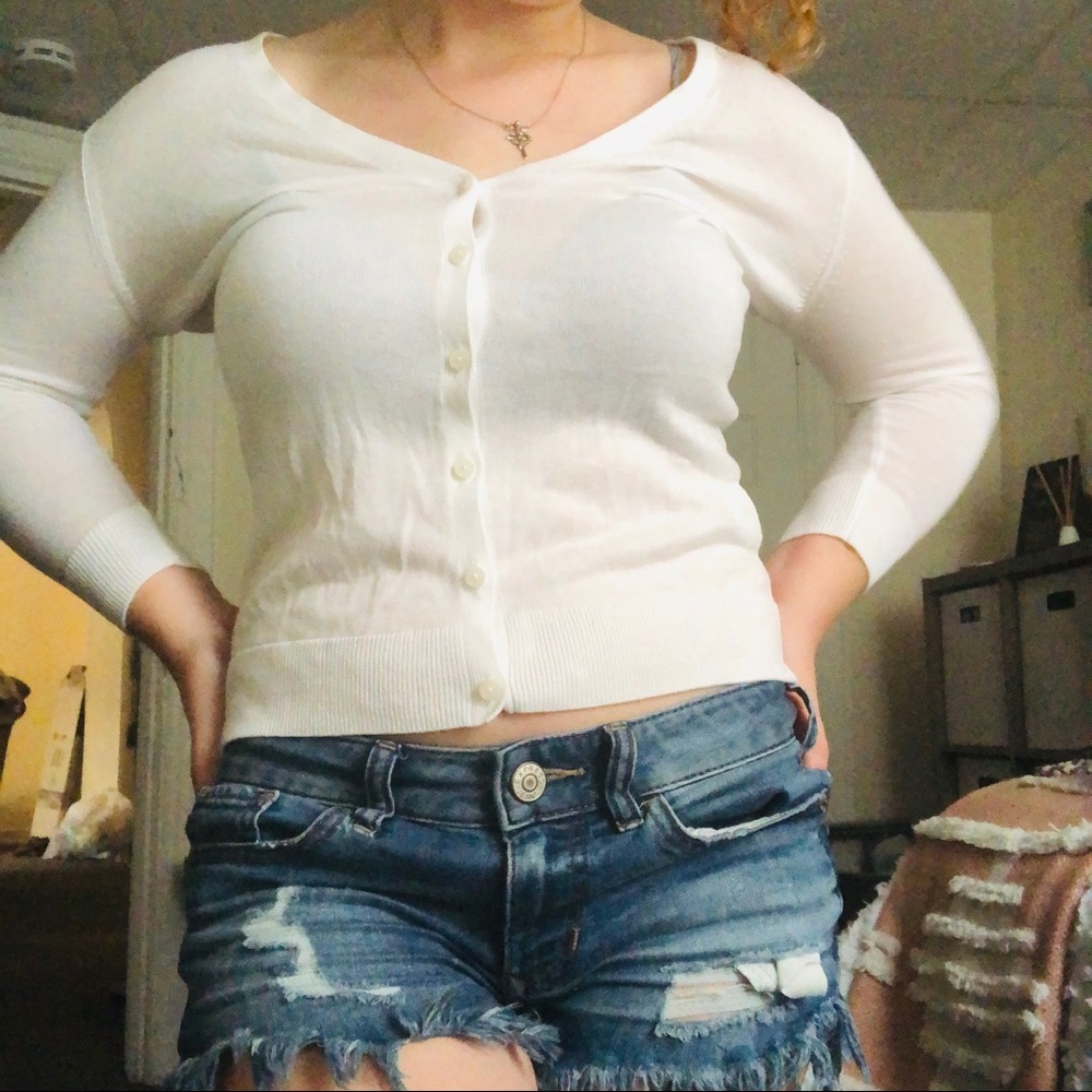 White Old Navy Sweater size xsmall.